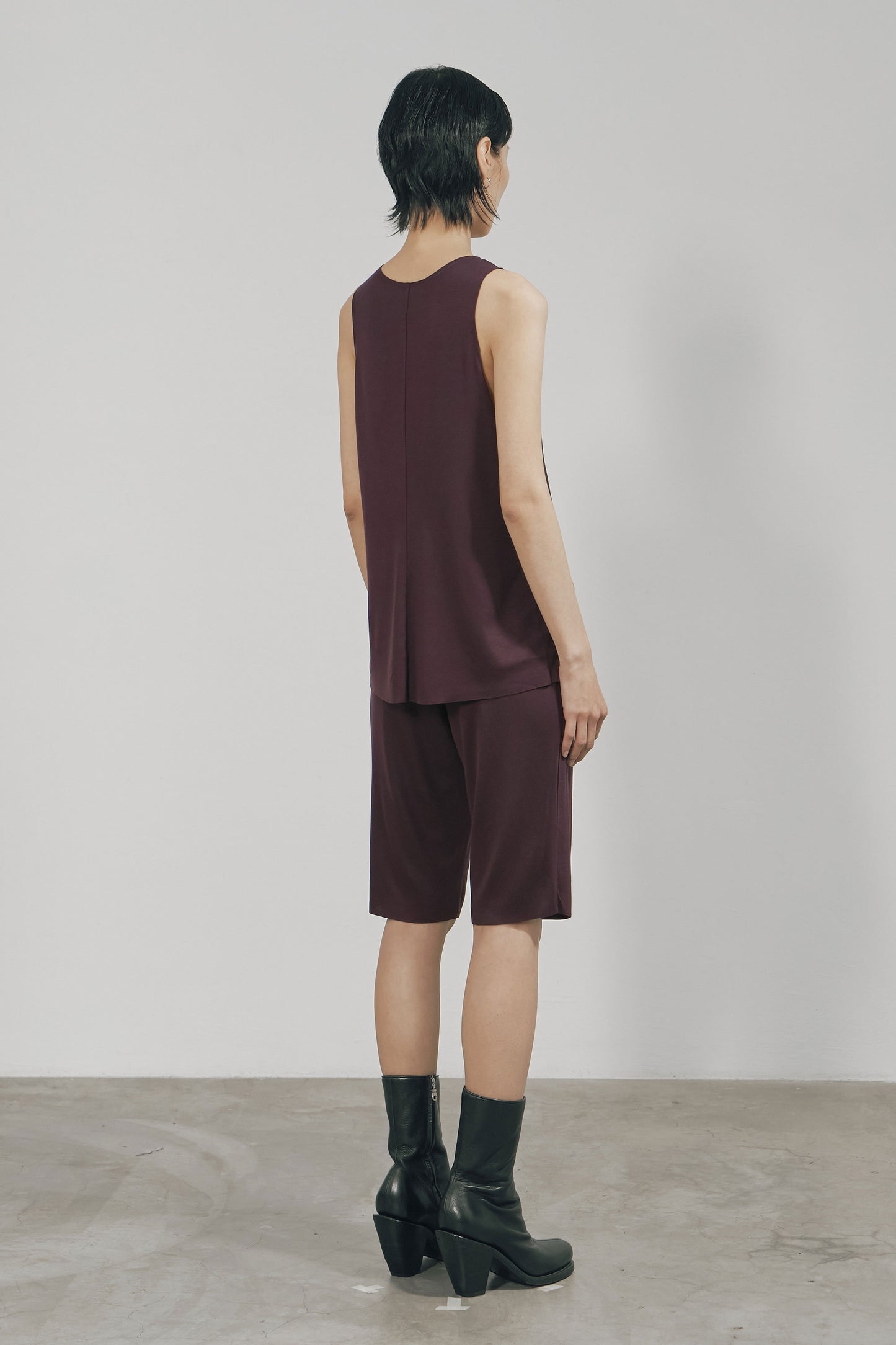 DARK RED TENCEL SLIM JERSEY SHORTS