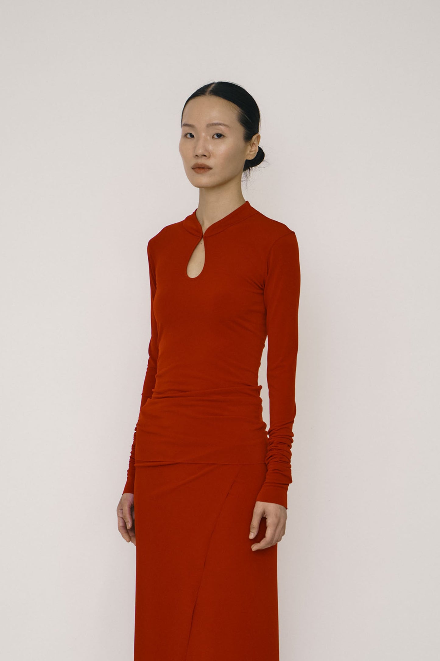 RED SKINNY LONG-SLEEVE MANDARIN COLLAR TOP