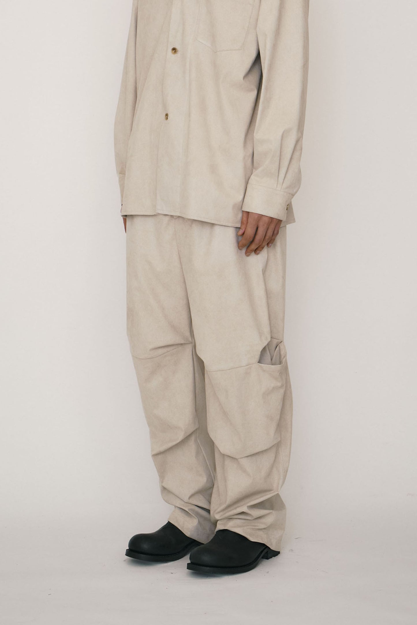 KHAKI FAUX-SUEDE TUCK TROUSERS (MADE TO ORDER)